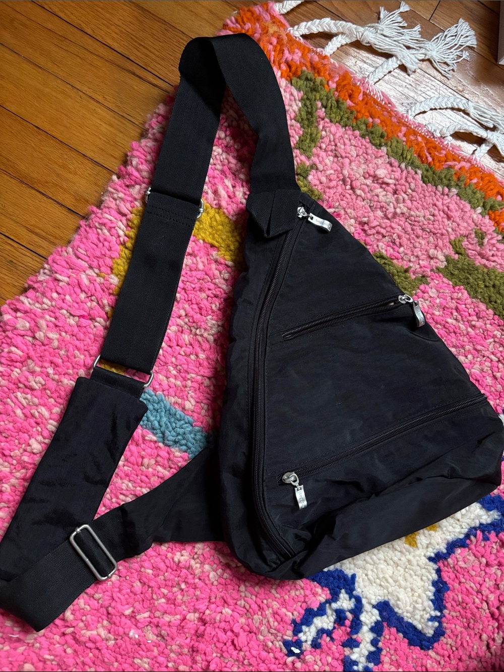 Black Baggallini Sling Bag